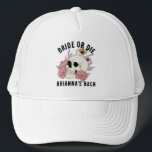 Gefälligkeiten für Junggeselinnen-Abschied von Bra Truckerkappe<br><div class="desc">Braut oder die schwarzer Schädel Junggeselinnen-Abschied bevorzugt personalisierten Hut,  Bridesmaids Geschenke Brautparty Favoriten,  dunkelmoody gothic Junggeselinnen-Abschied Thema bevorzugt Party Vorräte</div>