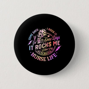 Gefärbte Krawatte Einige Tage Rock it Einige Tage Button
