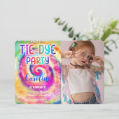 Gefärbte Krawatte Geburtstag Foto Einladung (Stehend Vorderseite)