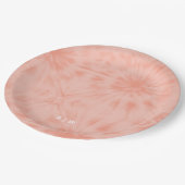 Gefärbte Krawatte | Korallenrosa Moderne Pastelle Pappteller (Schrägansicht)