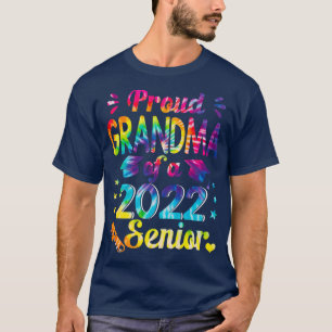 Gefärbte Krawatte Proud Oma einer Klasse von 2022 T-Shirt