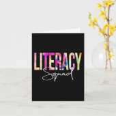 Gefärbte Krawatte von Alphabetisierungskommandos a Karte (Gelbe Blume)