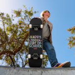 Gefärbte Krawatte zum 100. Schullehrertag Skateboard<br><div class="desc">Gefärbte Krawatte glücklich 100. Schullehrer Schüler 100 Tage T - Shirt</div>