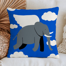 Geflügelter Elefant fliegt am blauen Himmel Süß un Kissen