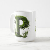 Geformter Grasbuchstabe mit Fußbällen Kaffeetasse (Vorderseite Links)
