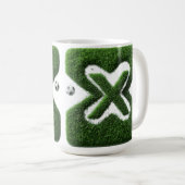 Geformter Grasbuchstabe mit Fußbällen Kaffeetasse (VorderseiteRechts)