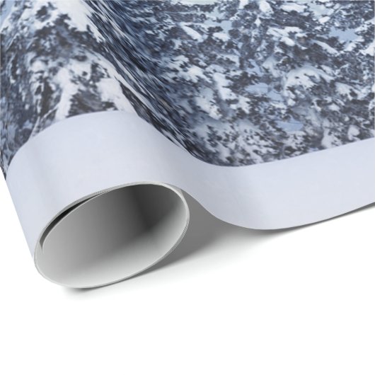 Gefrorene Schnee-Winter-Waldszene Geschenkpapier (Rolleneckpunkt)