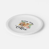 Gefühl Slothee braucht einen Kaffee Pappteller (Schrägansicht)