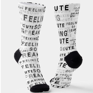 Gefühl so, dass Niedliches Textdesign erschüttert Socken