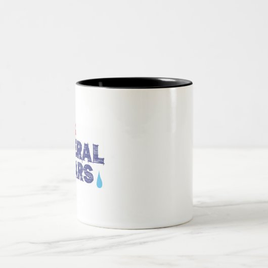 Gefüllt mit liberalen Rissen -- Tasse mit 2 Tönen (Mittel)