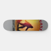 Gegangene Squatchin Sonnenuntergang-Silhouette Skateboard (Horizontal)