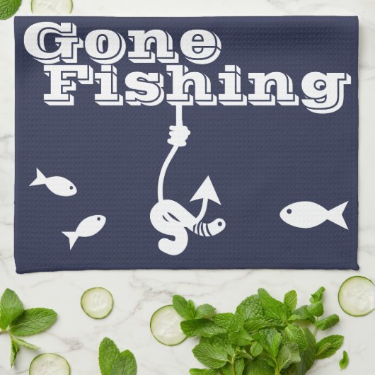 Gegangener Fischerei-Wurm auf Fischerei-Haken u. Geschirrtuch (Gefaltet)