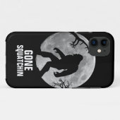 Gegangenes Squatchin mit Mond und Silhouette Case-Mate iPhone Hülle (Rückseite (Horizontal))