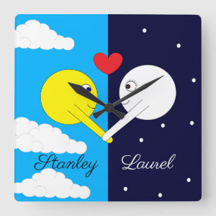 Gegensätze Attraktion: Sonne und Mond in Liebe Quadratische Wanduhr