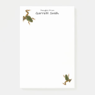 Gegenüberliegende kletternde grüner post-it klebezettel