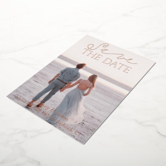 Gegenwärtig Save the Date Rose Gold Real Folieneinladung (Gedreht)