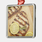 Gegrillte Hühnerbrüste Ornament Aus Metall (Links)