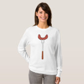 Gegrillte Wurst auf BBQ-Gabel T-Shirt (Vorne ganz)