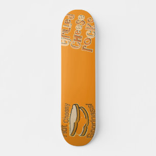 Gegrillter Käse, heiße käsige Güte Skateboard