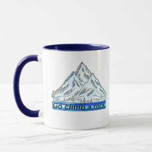 Geh auf einen Felsen. Tasse