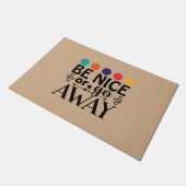 Geh weg von Door Mat Fußmatte (Schrägansicht)