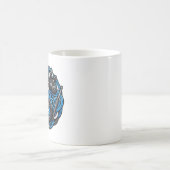 Gehäkelteter Drache, verheddert in blauem Garn-Ges Kaffeetasse (Mittel)