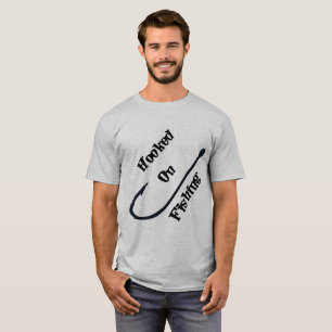 Gehakt auf der Spaß-Aussenseiter-T-Shirt der T-Shirt