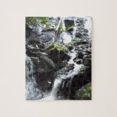 Geheimnisvoller Wasserfall im Moky-Gebirge Puzzle (Vertikal)