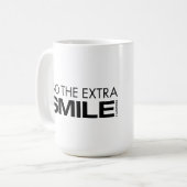 Gehen die Extralächeln-Tasse Kaffeetasse (Vorderseite Links)