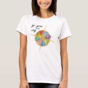 Gehen Ihr eigenes Weisen-Zitat mit farbigem T-Shirt