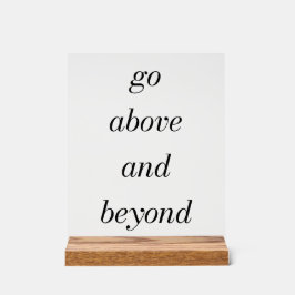 Gehen Sie über das Akryllische Zeichen hinaus Acrylschild