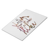 Gehen wir eine Wanderung zu einem inspirierenden H Notizblock (angewinkelt)