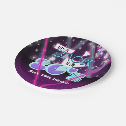 Gehen wir zurück zu den Glam-Tellern der 80er Jahr Pappteller (Schrägansicht)