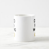 Gehende lustige verlobte Mann-Tasse des toten Kaffeetasse (Mittel)