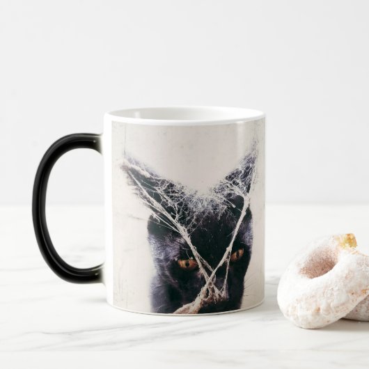 Gehirn-Nebel-Pfeiler-Netzkitty-Kaffee-Tasse Verwandlungstasse (Mit Donut)