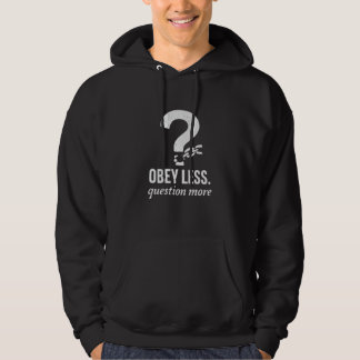 Gehorche weniger. Frage mehr - ungewöhnlich gestal Hoodie