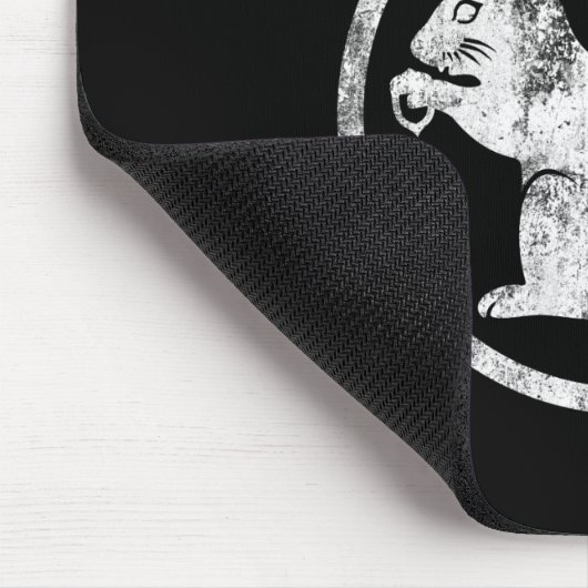 Gehörloses Eichhörnchen - beschädigt - Typ 2 Mousepad (Ecke)