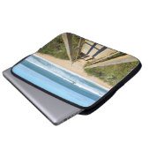 Gehweg zum Strand Laptopschutzhülle (Vorne Knopf)