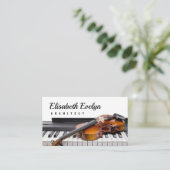 Geige auf den Tasten digitales Klavier Visitenkarte (Stehend Vorderseite)