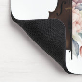 Geige unter Blume. Bouquet der Blume. Mousepad (Ecke)