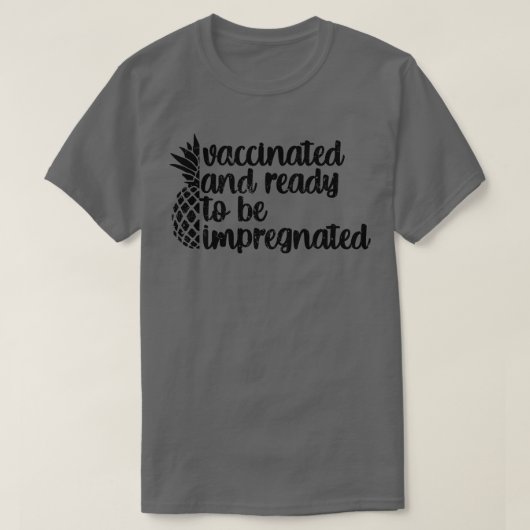 geimpft und improvisiert T-Shirt (Design vorne)