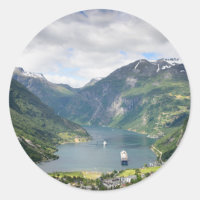 Geirangerfjord-Ansicht in Norwegen Rundaufkleber
