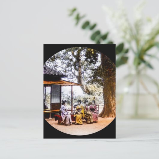 Geisha besucht außerhalb eines Teehauses im alten Postkarte (Stehend Vorderseite)