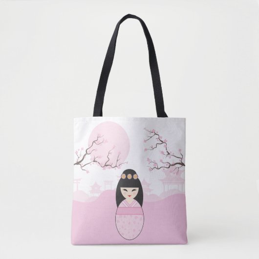 Geisha Kokeshi Doll on Typical Japanese Landscape Tasche (Vorderseite)