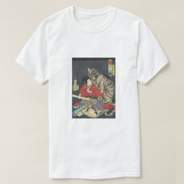 Geisha mit ihrem weißen Tiger T-Shirt
