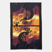 Geist der Wüstenlandschaft Kokopelli Sonnenunterga Geschirrtuch (Vertikal)