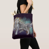 Geist des Wolfs Tasche (Von Nahem)