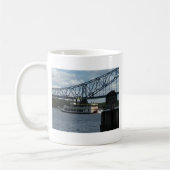 Geist von Dubuque auf Fluss Mississipi Kaffeetasse (Links)