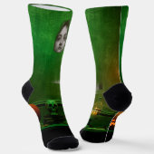 Geisterfrau am Mantel auf Socken (Gewinkelt)