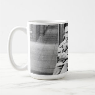 Geisterhaftes Vintage-Porträt von Geschwistern Kaffeetasse